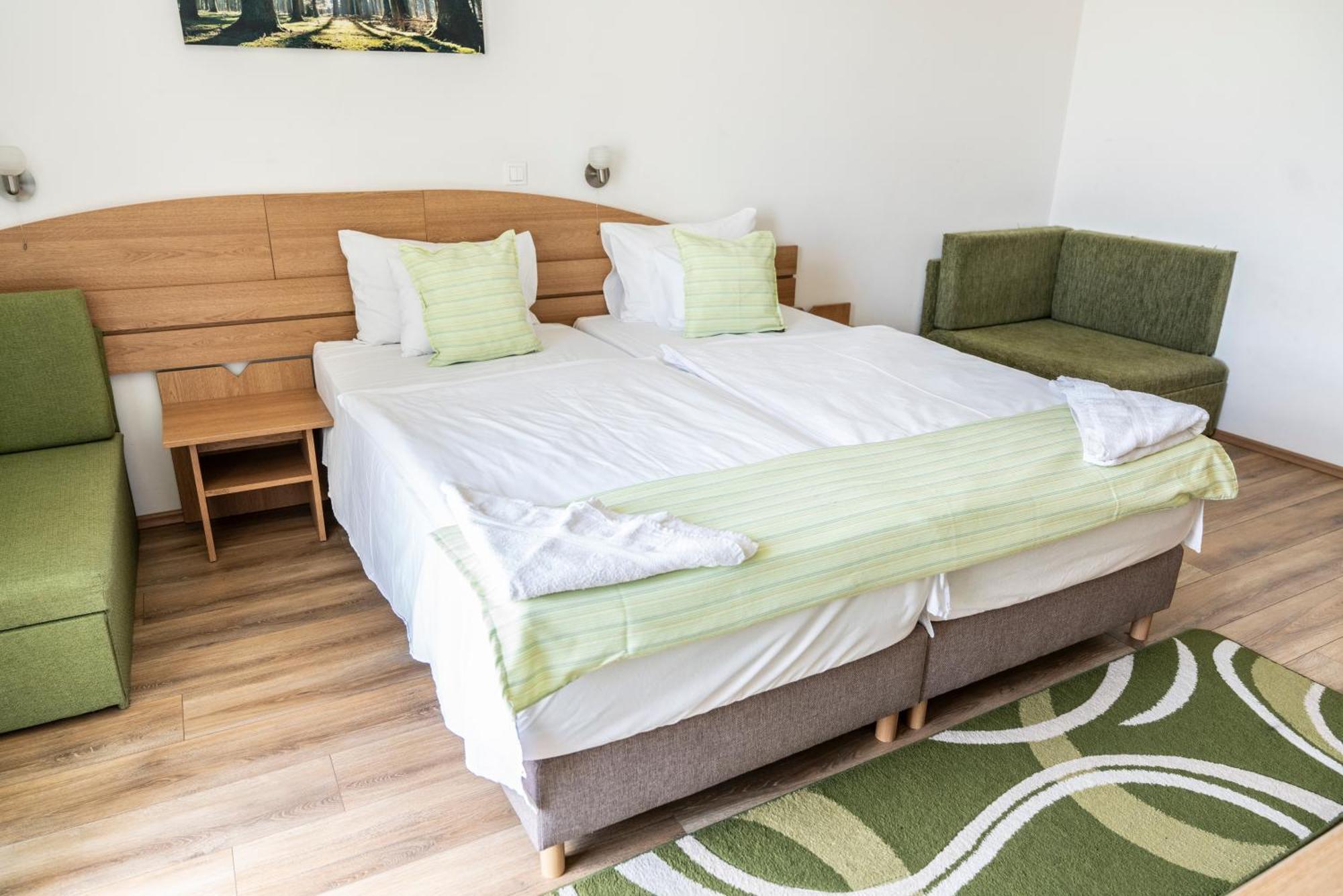 Bagoly Fogado Hotel Gyömrő Bagian luar foto
