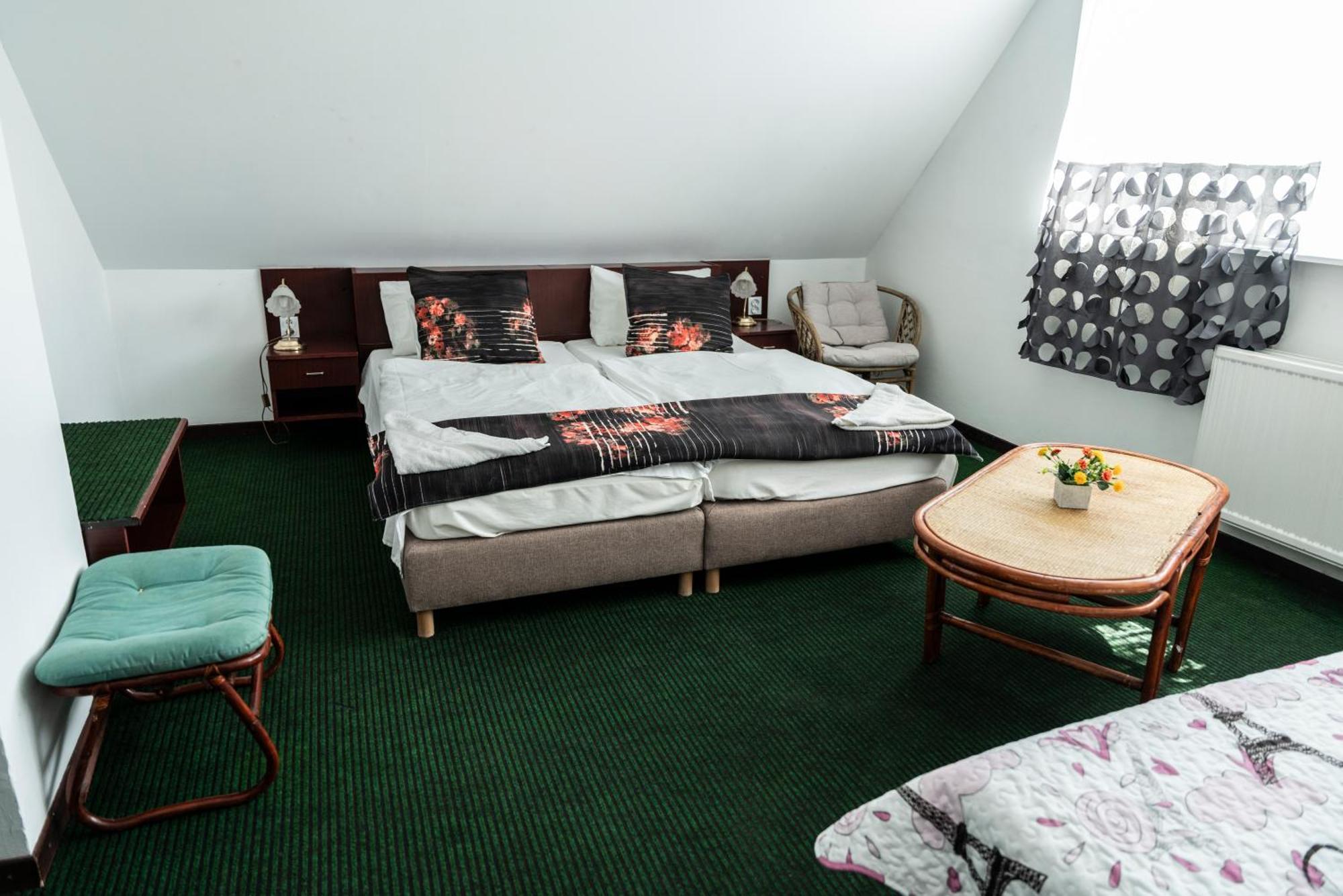 Bagoly Fogado Hotel Gyömrő Bagian luar foto