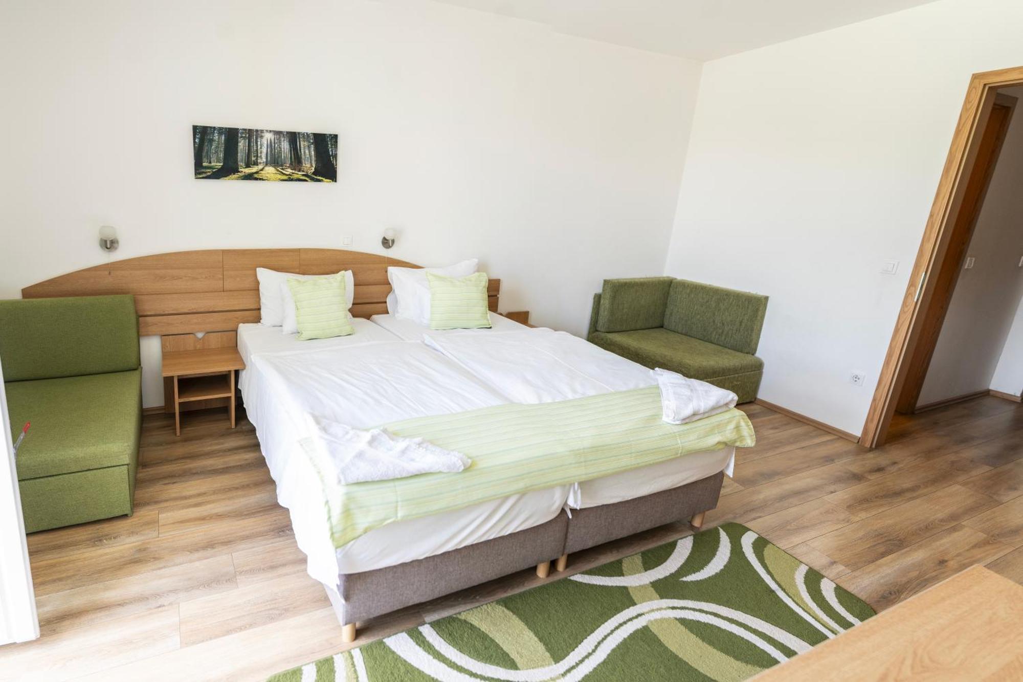 Bagoly Fogado Hotel Gyömrő Bagian luar foto